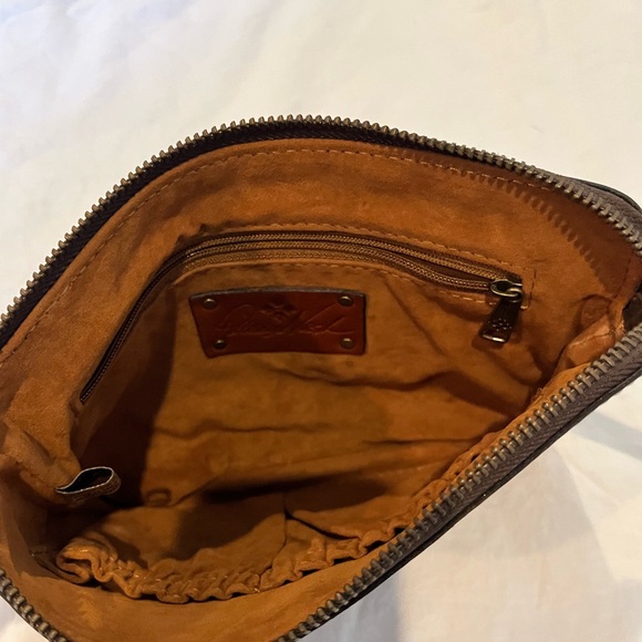 Patricia Nash Wristlet, brown leather - Picture 3 of 4